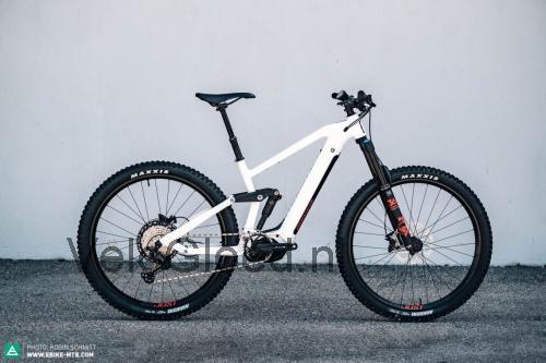 Moustache Samedi 29 Game 6 specificaties